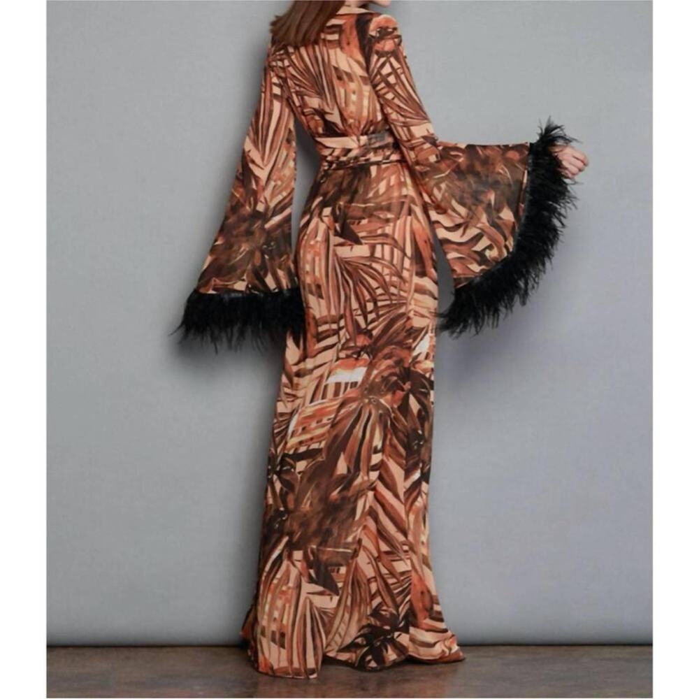 BRONX AND BANCO Geisha
Kenya Kimono Dress in Printed Silk with Ostrich Feathers - Picture 5 of 6